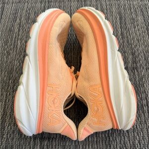 HOKA Sneakers Clifton 9 - Peach Orange Women’s Size 8.5 Used